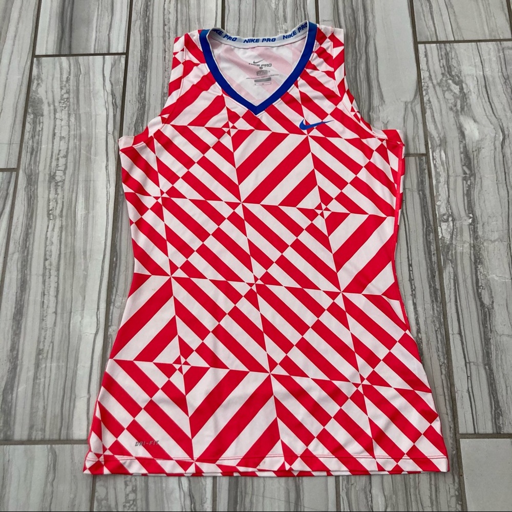 NWOT Nike Pro Dri-Fit long top.